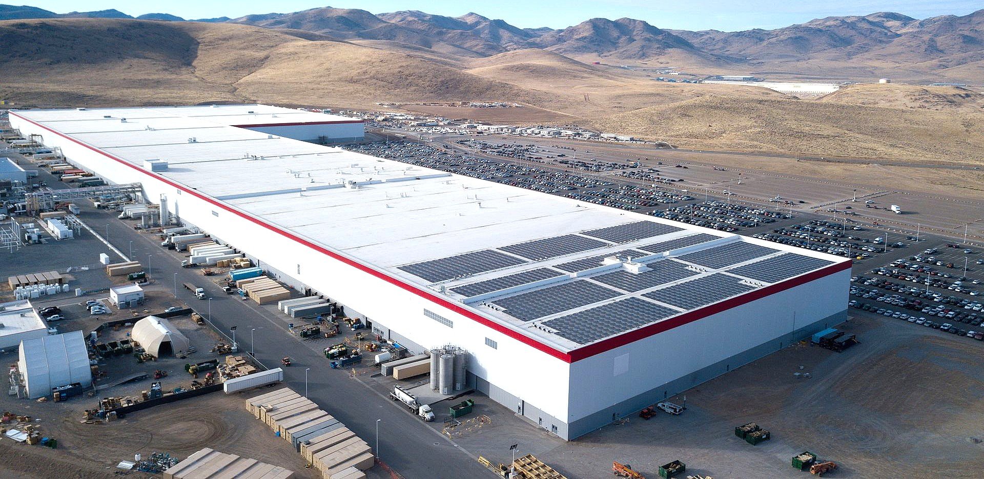 Tesla anuncia construção de projeto multimilionário na maior cidade da China