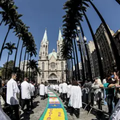 São Paulo (SP), 19/06/2025 -  Solenidade de Corpus Christi na Catedral da Sé, presidida pelo Cardeal Odilo Scherer.  Foto: Paulo Pinto/Agência Brasil