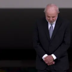 Bras&iacute;lia (DF), 23/05/2025 - O presidente Luiz In&aacute;cio Lula da Silva recebe o presidente de Angola, Jo&atilde;o Louren&ccedil;o, em cerim&ocirc;nia oficial no Pal&aacute;cio do Planalto. Foto: Marcelo Camargo/Ag&ecirc;ncia Brasil