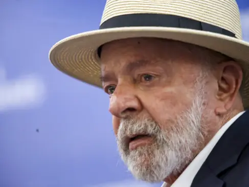 Sob Lula, ano novo no Brasil colide com políticas velhas e promessas passadas