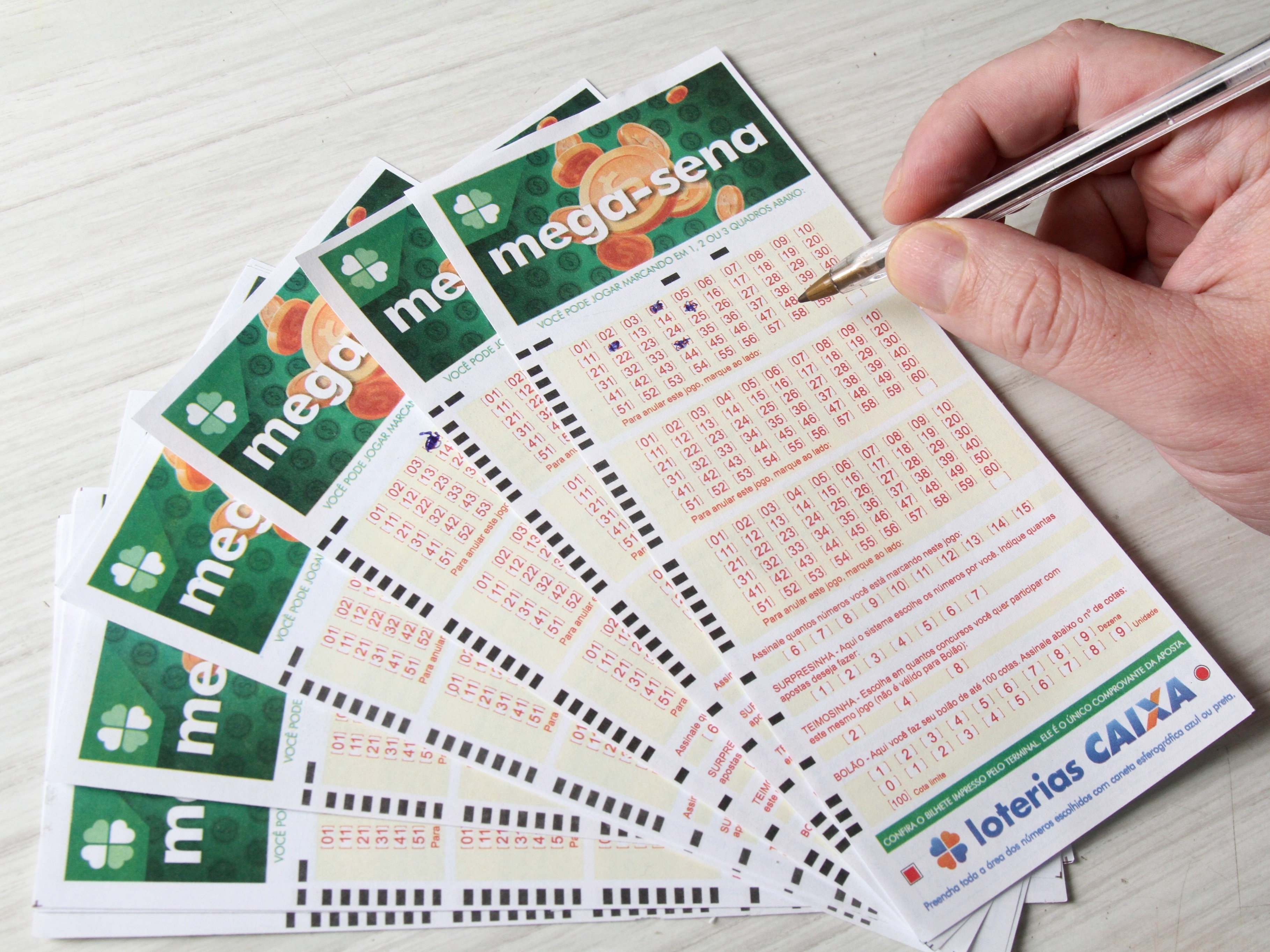 Mega-Sena paga R$ 130 milhões neste sábado; veja como apostar online com promoção exclusiva