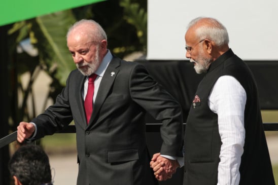 Rio de Janeiro (RJ), 06/07/2025 - O presidente Luiz Inácio Lula da Silva (e), ao lado do primeiro ministro, Narendra Modi  (Índia), após foto ofical do Brics com seus membros.
Foto: Joédson Alves/Agência Brasil