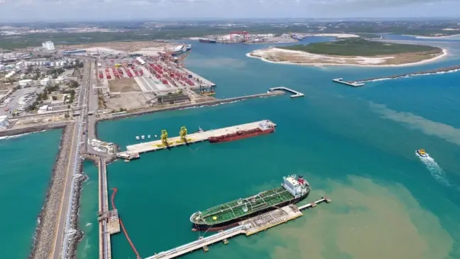 Tarifa de 50%: anúncio de Trump paralisa exportação de pescados do Brasil aos EUA e trava 1.000 toneladas em portos