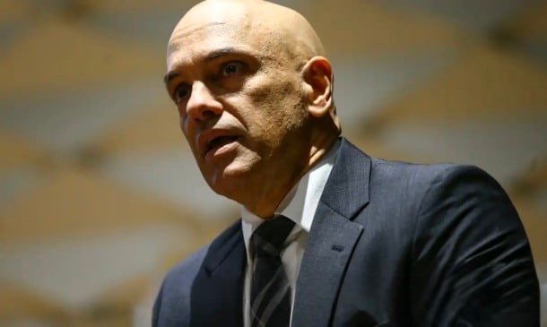 Moraes manda PF investigar lucro de até 50% com dólar antes de tarifa dos EUA: ‘Insider trading’