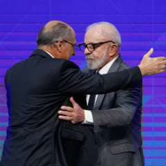 Rio de Janeiro (RJ), 05/07/2025 – O presidente da República, Luiz Inácio Lula da Silva, e o vice-presidente, Geraldo Alckmin, participam do Fórum Empresarial do Brics, no Pier Mauá. Foto: Fernando Frazão/Agência Brasil