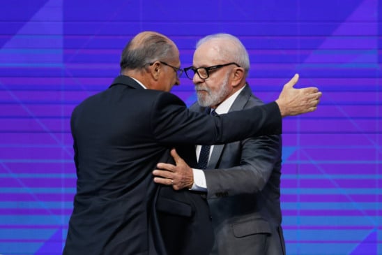 Rio de Janeiro (RJ), 05/07/2025 – O presidente da República, Luiz Inácio Lula da Silva, e o vice-presidente, Geraldo Alckmin, participam do Fórum Empresarial do Brics, no Pier Mauá. Foto: Fernando Frazão/Agência Brasil