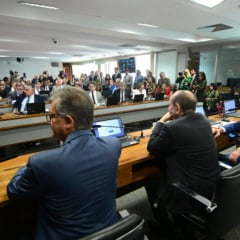 Foto: Geraldo Magela/Agência Senado
Mesa: 
presidente da CCJ, senador Otto Alencar (PSD-BA);
senador Marcelo Castro (MDB-PI).

Bancada:
senador Efraim Filho (União-PB);
senador Eduardo Girão (Novo-CE); 
senador Randolfe Rodrigues (PT-AP);
relator da PEC 3/2021, senador Alessandro Vieira (MDB-SE);
senadora Zenaide Maia (PSD-RN); 
senadora Augusta Brito (PT-CE).

Foto: Geraldo Magela/Agência Senado
