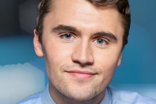 EUA revogam vistos de brasileiros que celebraram atentado contra Charlie Kirk