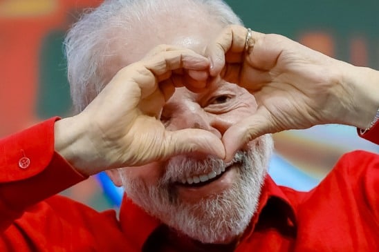 Governo Lula corta Bolsa Família de 2,7 milhões de beneficiários que recebiam sob Bolsonaro Governo Lula corta Bolsa Família de 2,7 milhões de beneficiários que recebiam sob Bolsonaro