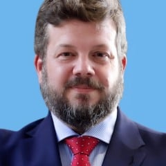 Johannes Kaiser, da direita libertária, anuncia adesão a Kast no 2º turno do Chile