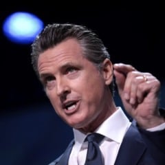 Trump mostrou ‘dedo do meio’ ao Brasil, diz governador da Califórnia