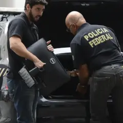 Pol&iacute;cia Federal identifica viagens de lobista e filho de Lula com mesmos c&oacute;digos de reserva&nbsp;