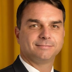 PL oficializa pré-candidatura de Flávio Bolsonaro à Presidência da República em 2026