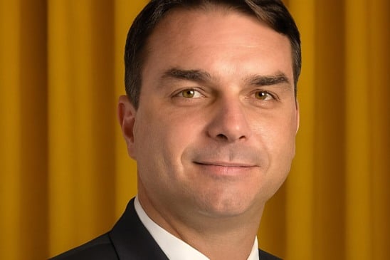 PL oficializa pré-candidatura de Flávio Bolsonaro à Presidência da República em 2026