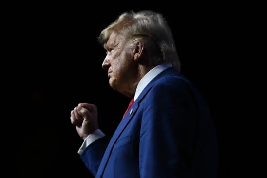 Trump coloca Irã sob alerta e anuncia envio de força naval ao Golfo