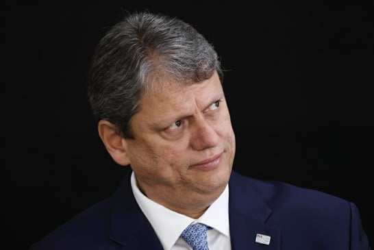 Tarcísio tem encontro com ministros do STF e pede por prisão domiciliar de Bolsonaro