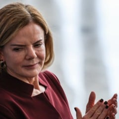 Gleisi quer Derrite fora do &lsquo;PL Antifac&ccedil;&atilde;o&rsquo;