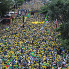 Oposição realiza manifestação na Avenida Paulista contra Lula, Toffoli e Moraes Oposição realiza manifestação na Avenida Paulista contra Lula, Toffoli e Moraes
